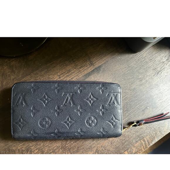 VINTAGE LOUIS VUITTON NAVY W/RED STRIPE EMPREINTE ZIP AROUND WALLET - Picture 2 of 13